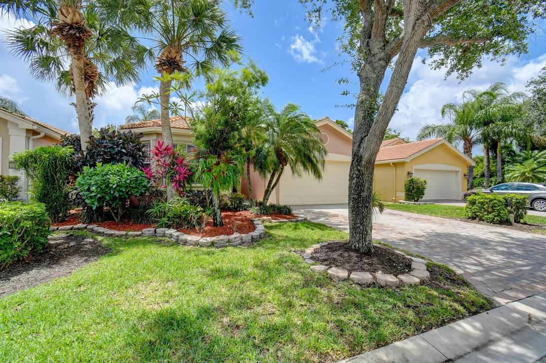 Photo of 8832 Palm River Drive