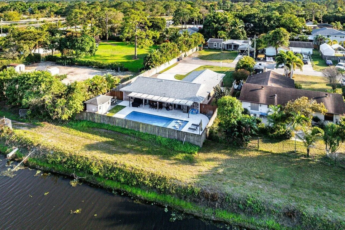 Photo of 7351 Canal Drive