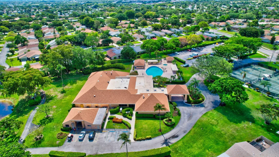 Photo of 2925 Riviera Drive