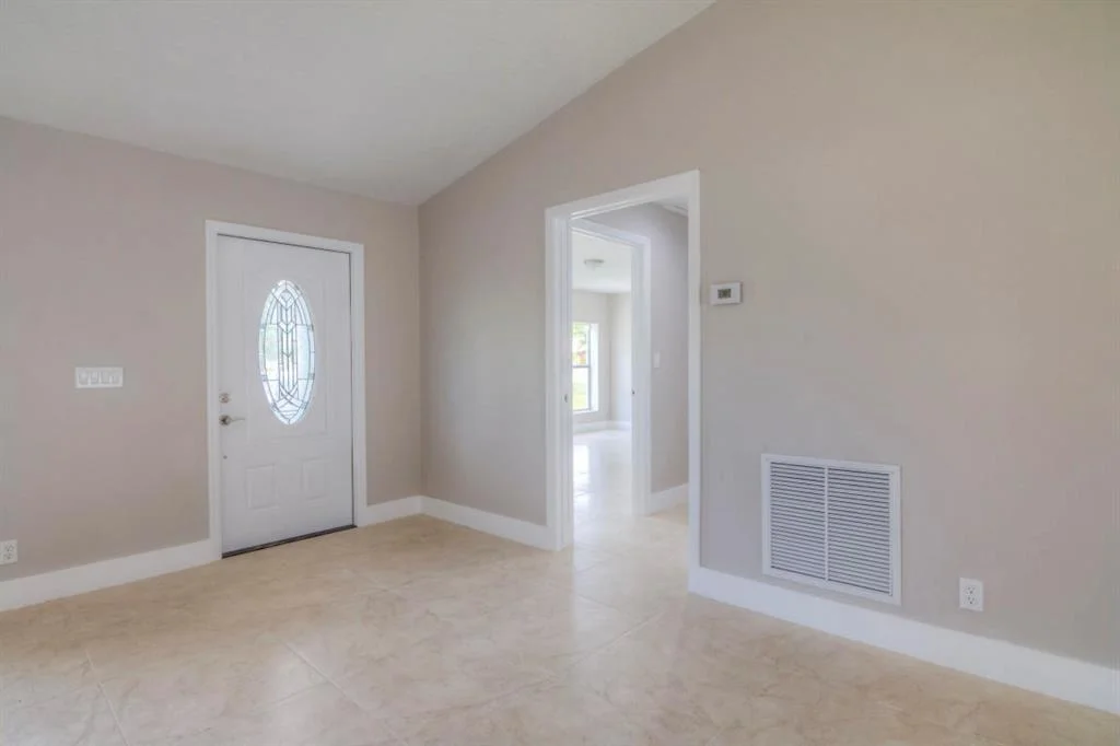 Photo of 17518 Tangerine Boulevard