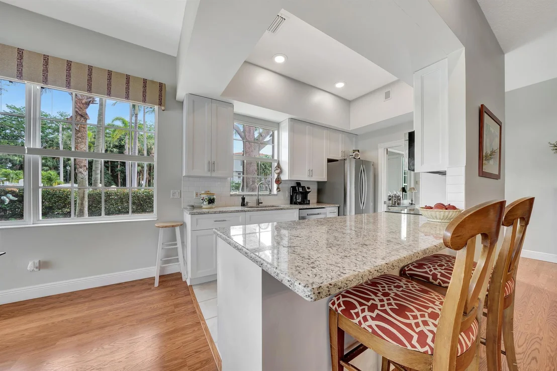 Photo of 4775 Temple Drive