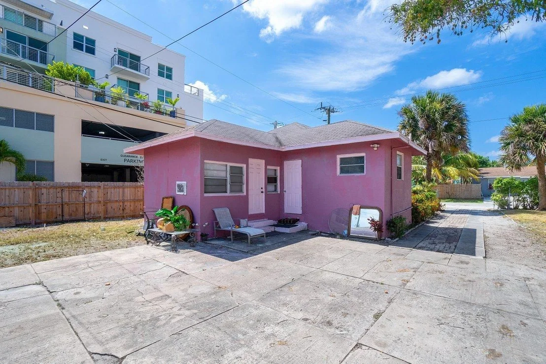 Photo of 405 SE 3rd Street
