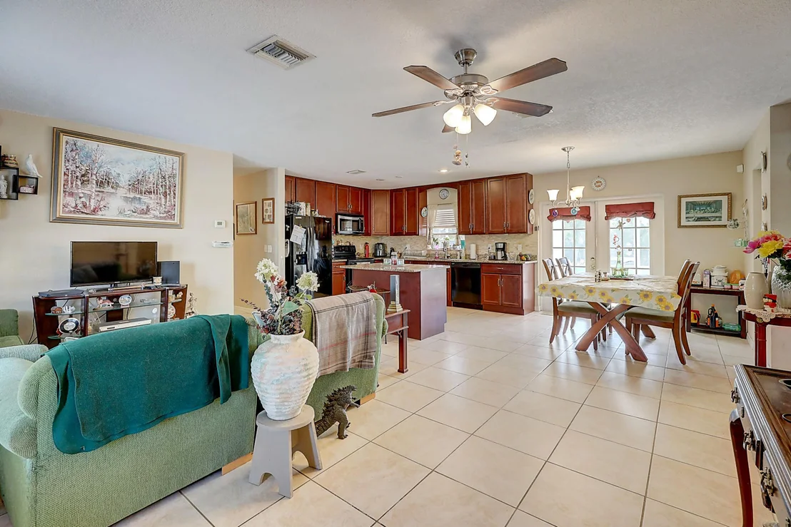 Photo of 5906 Cassia Drive