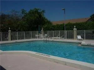 Photo of 2717 S Clearbrook Circle
