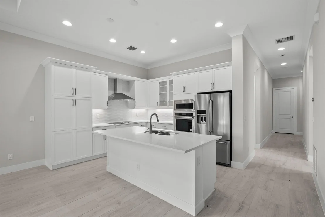 Photo of 2187 Falls Manor
