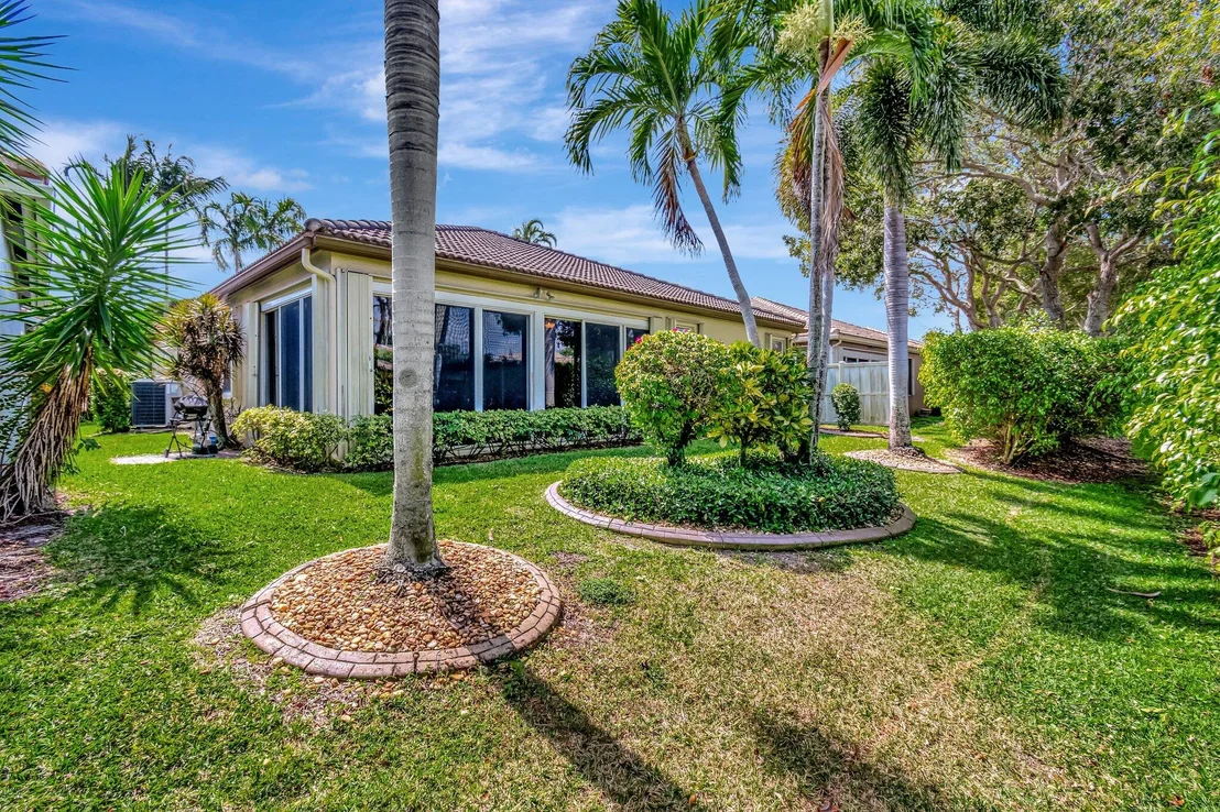 Photo of 5845 Seashell Terrace