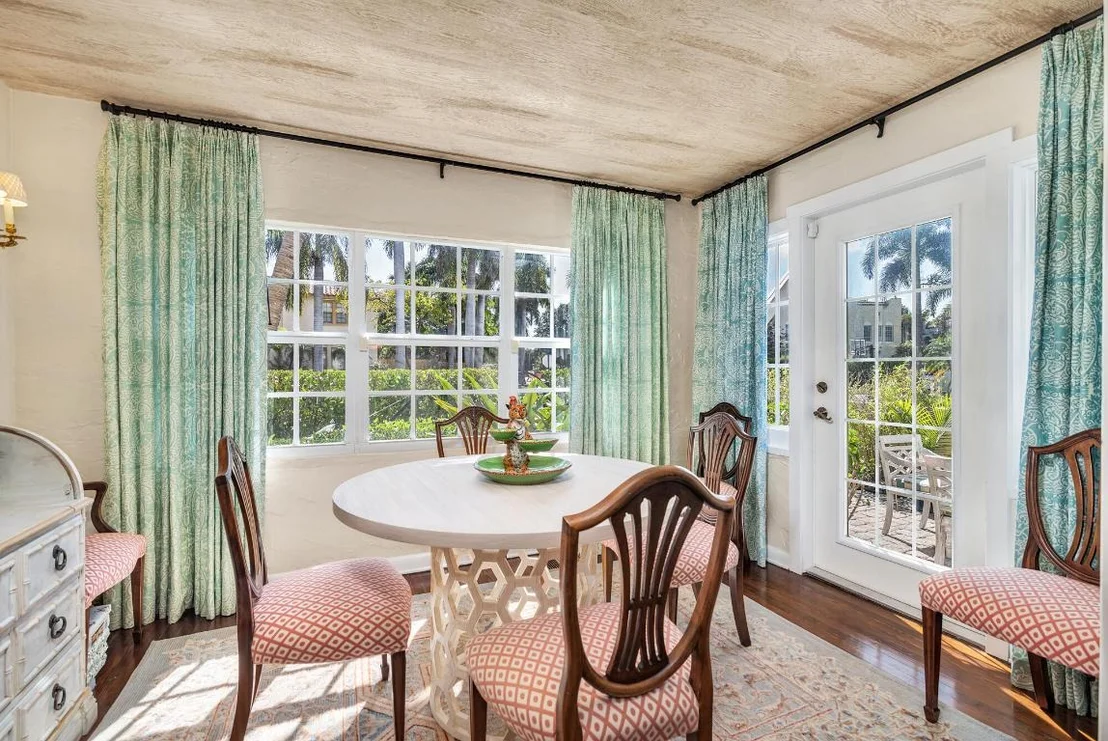 Photo of 3213 Vincent Road