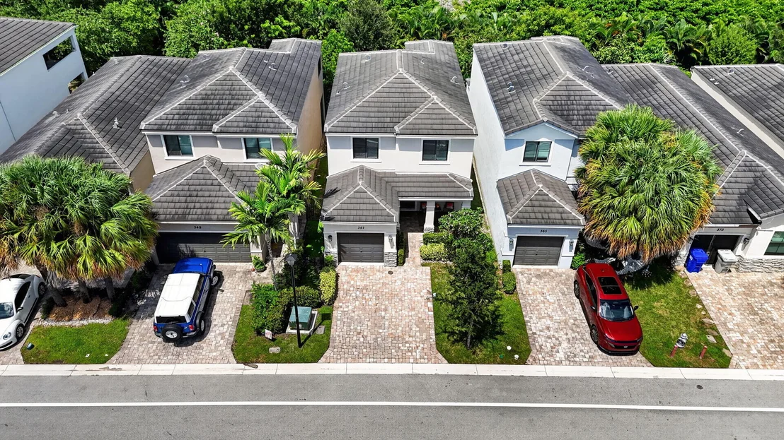 Photo of 357 NW 36th Avenue