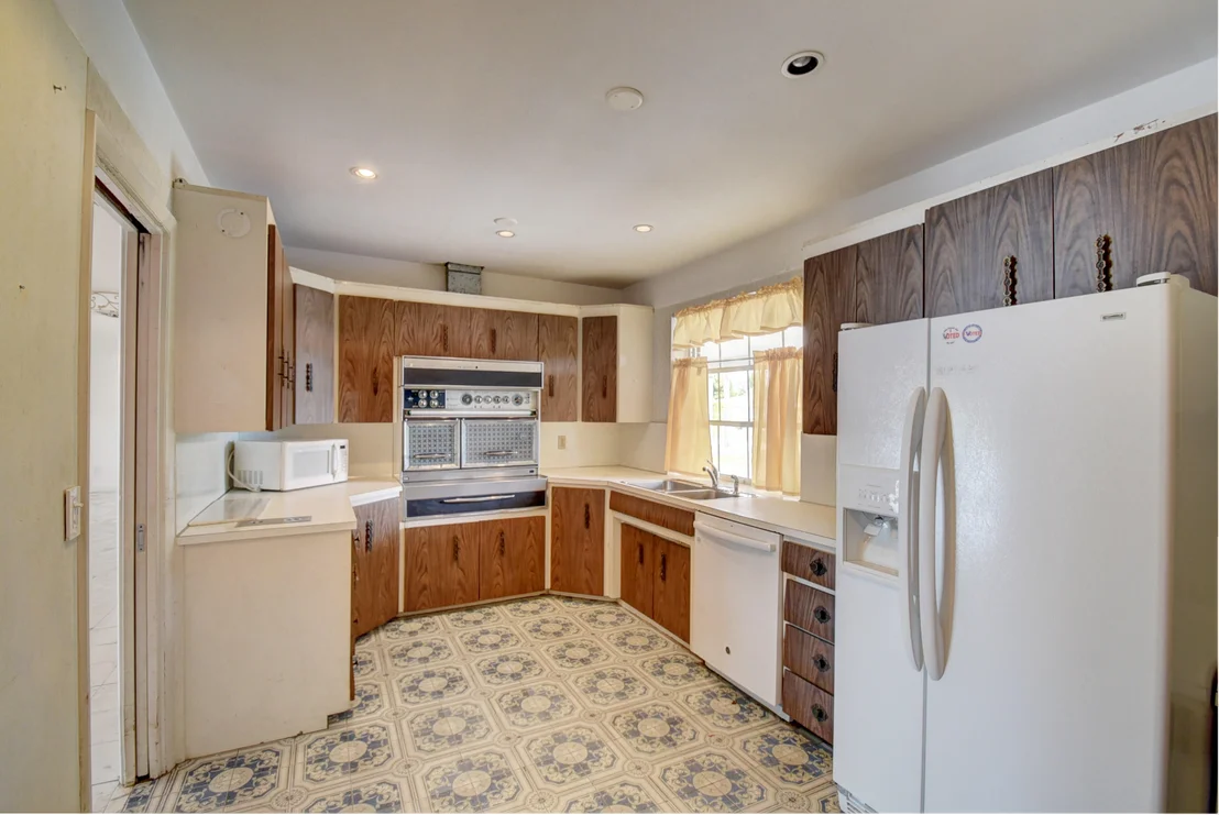 Photo of 7071 Pine Tree Lane