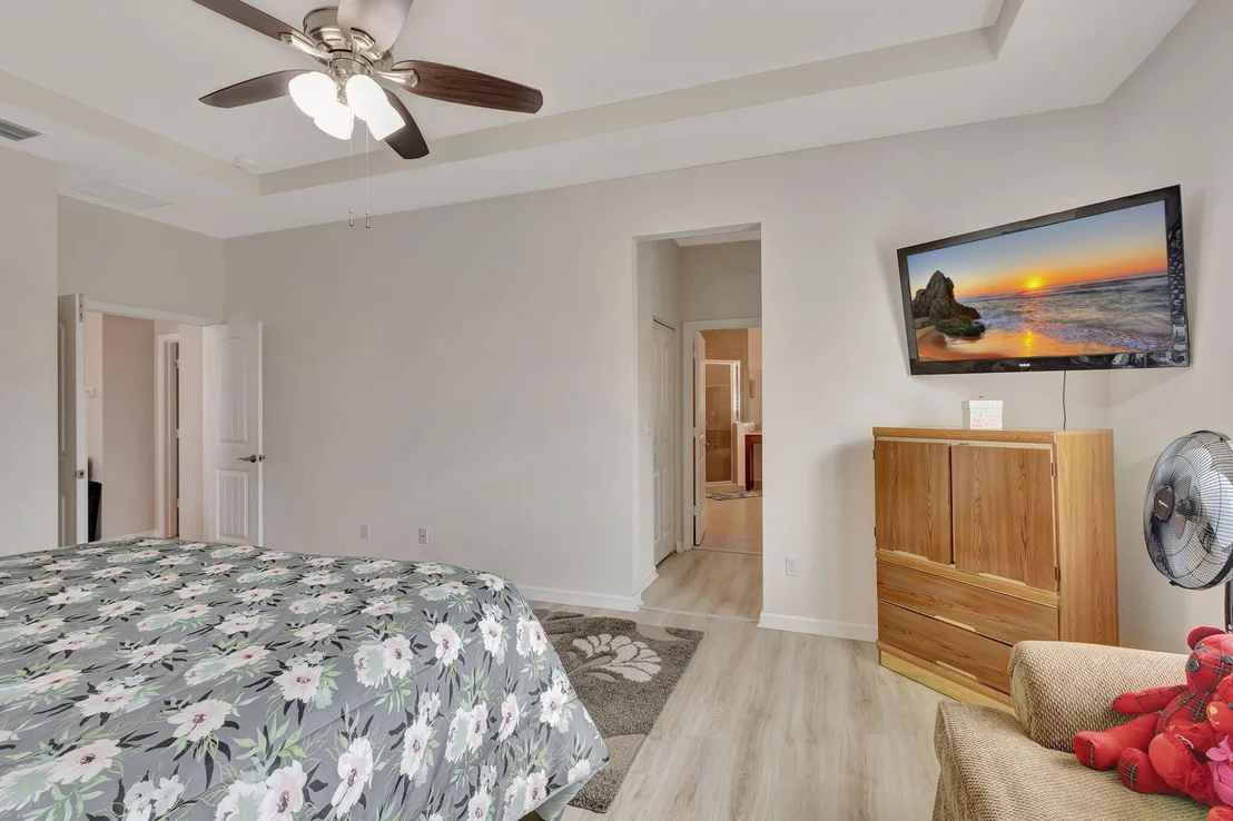 Photo of 6873 Langdon Way