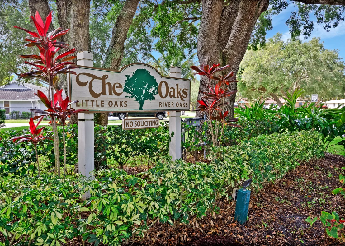 Photo of 18375 Oak Leaf Court