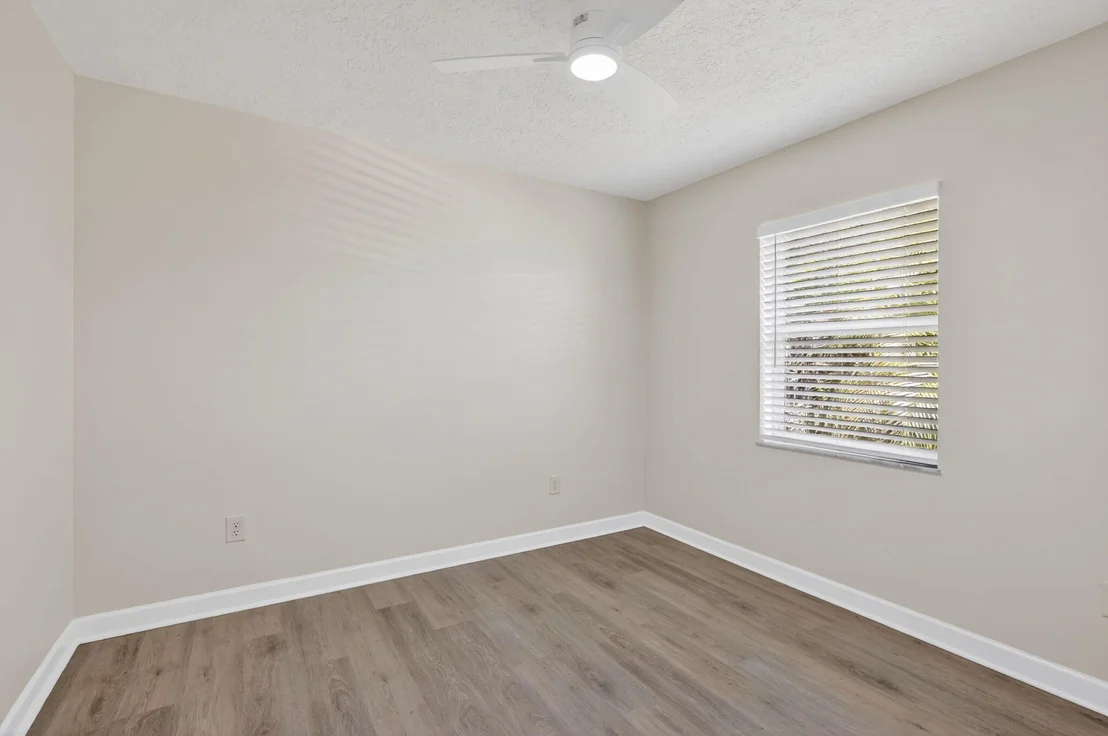 Photo of 5781 SE Pine Drive