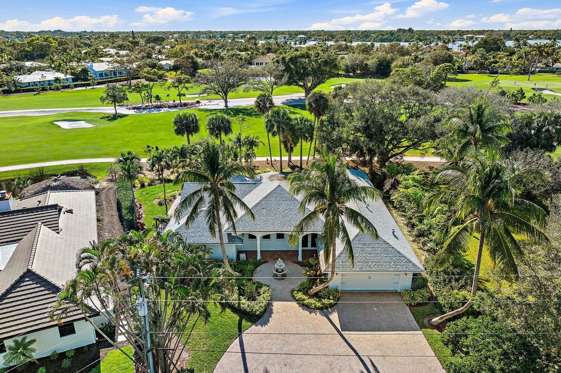 Photo of 209 Fairway W