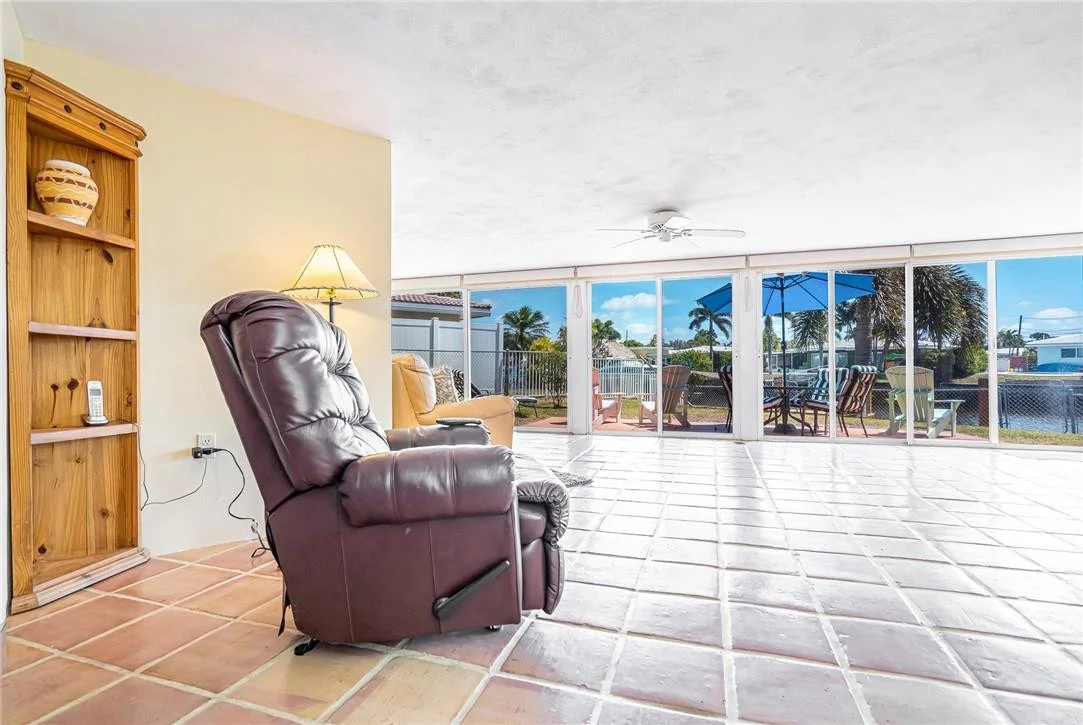 Photo of 330 SE 3rd Street