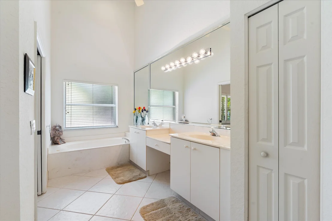 Photo of 7391 Falls Road W