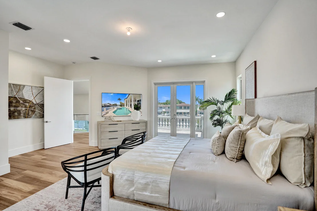 Photo of 890 Lilac Drive