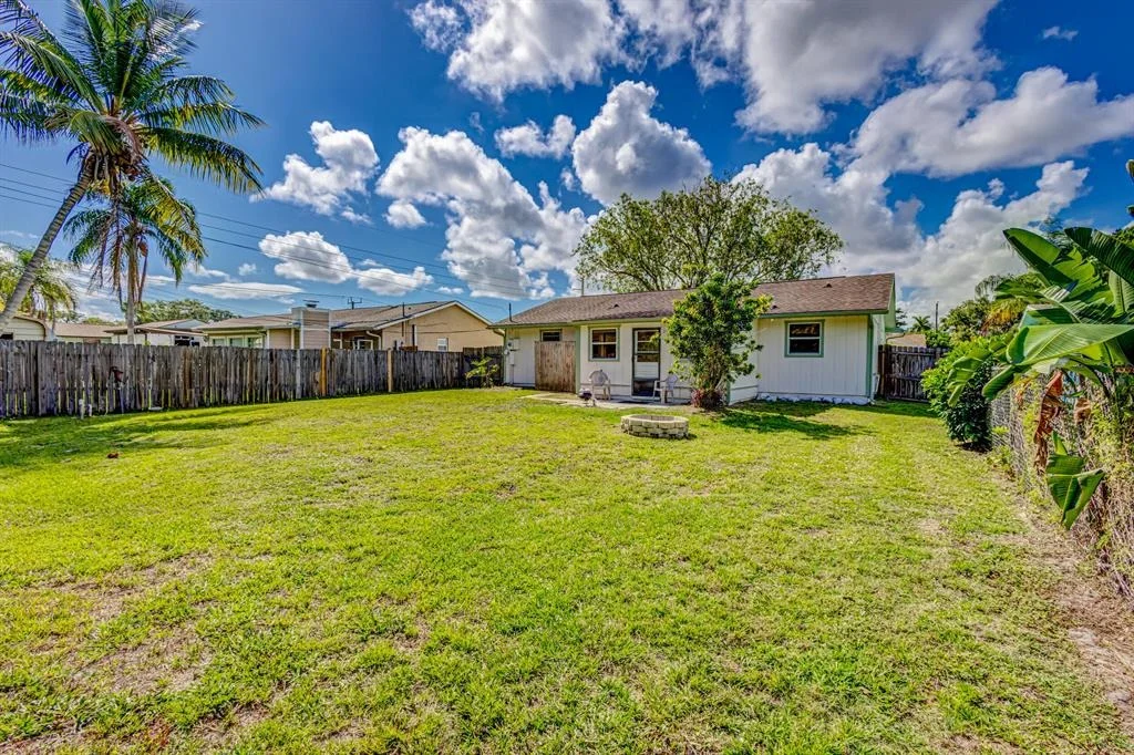 Photo of 3003 SE Bamboo Street