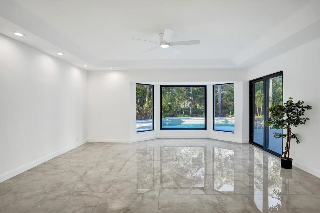 Photo of 4701 Pine Tree Drive