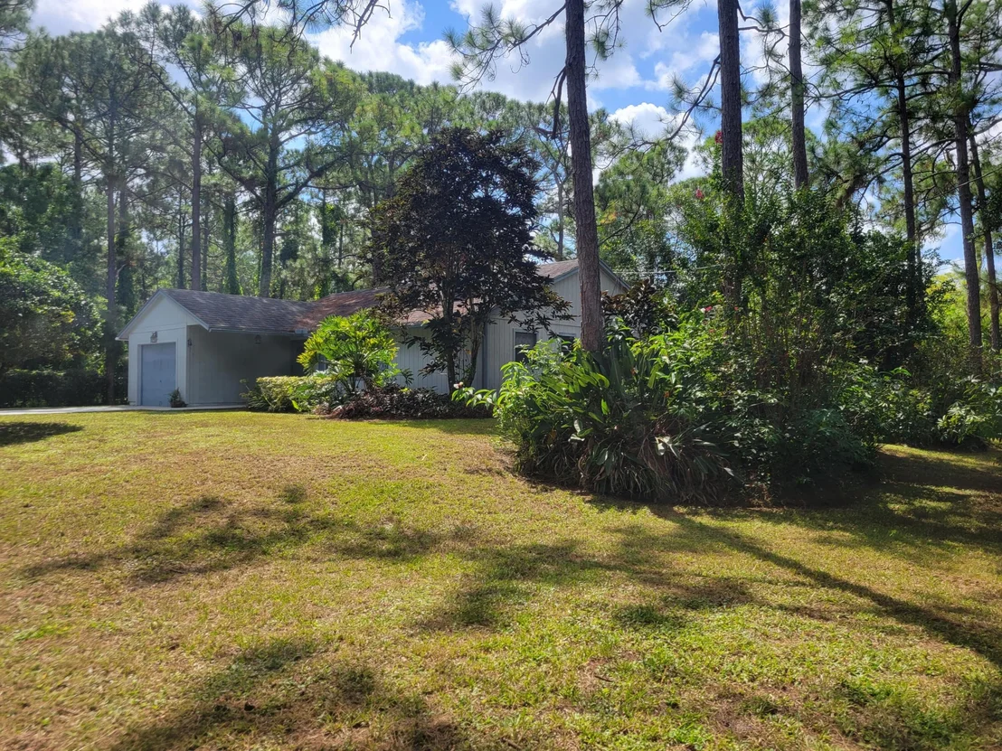 Photo of 16182 88th Road N