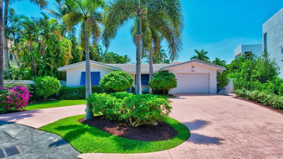 Photo of 708 SE 9th Street