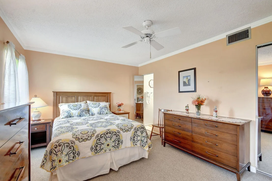 Photo of 273 Cape Cod Circle
