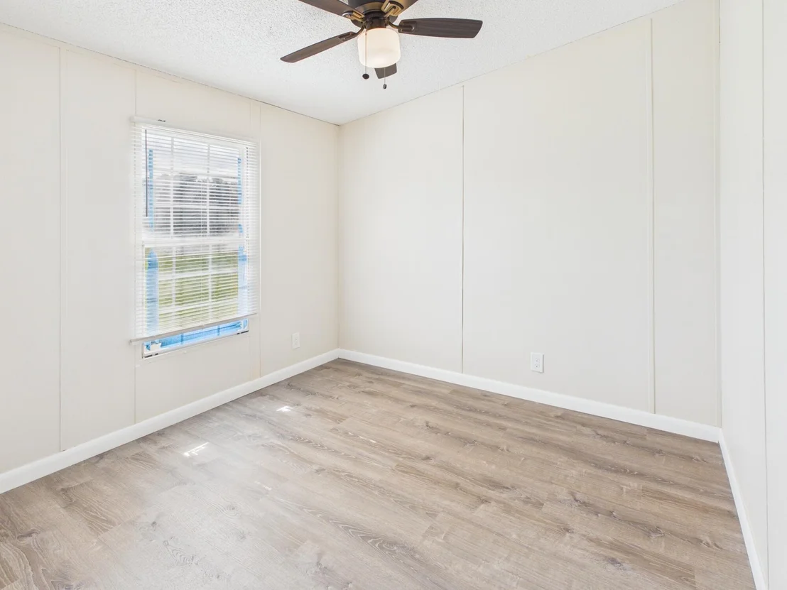 Photo of 17090 NW 38th Avenue