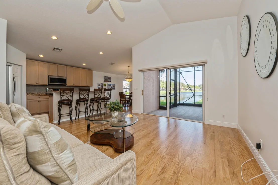 Photo of 12040 Roma Road
