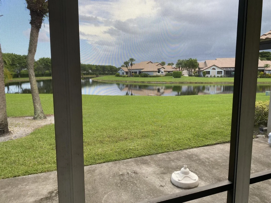 Photo of 7134 Le Chalet Boulevard