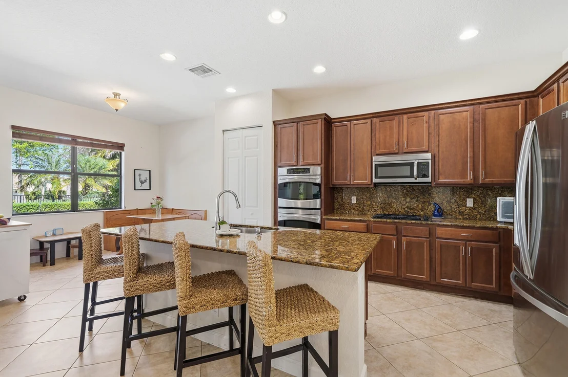 Photo of 16155 Rosecroft Terrace