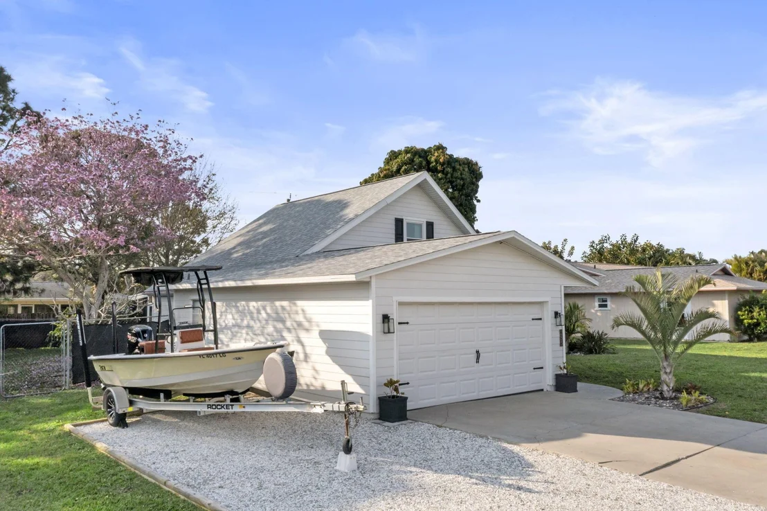 Photo of 255 17th Avenue