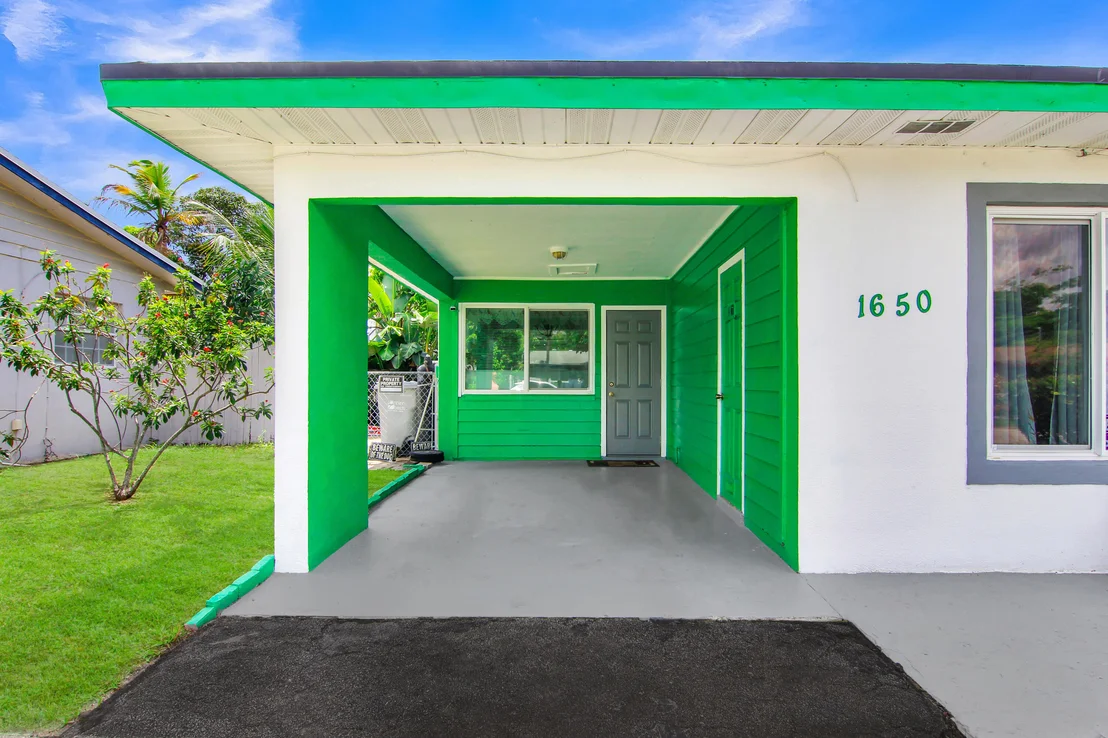Photo of 1650 NW 1ST Way