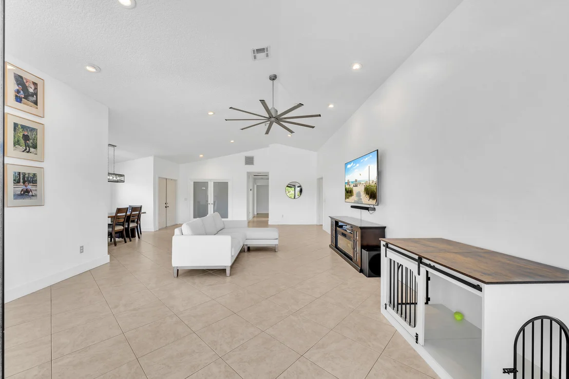 Photo of 10255 Sunset Bend Drive