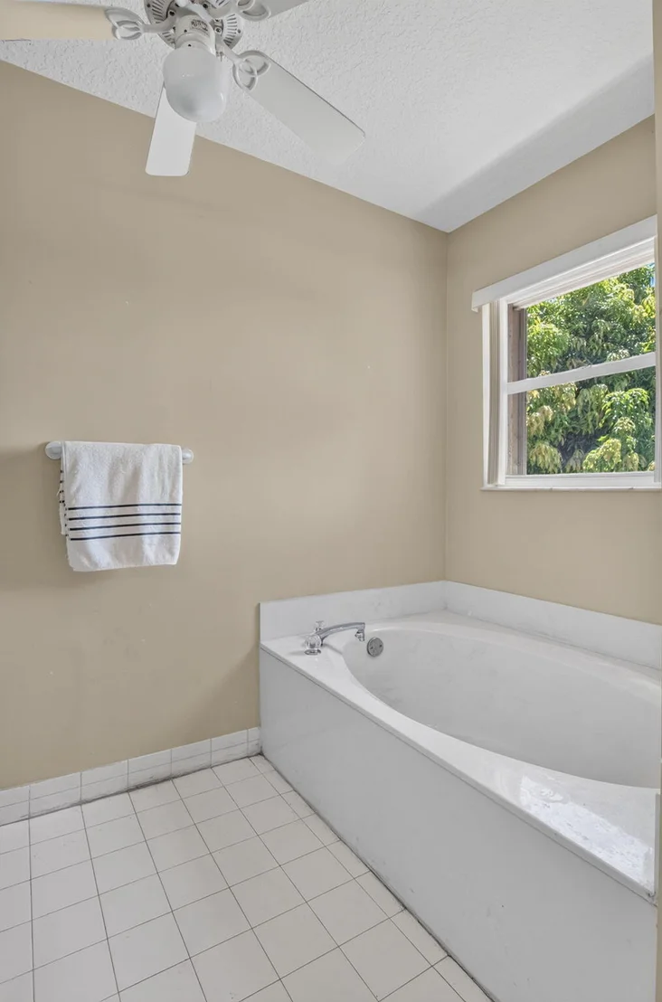 Photo of 4060 SEA GRAPE Circle