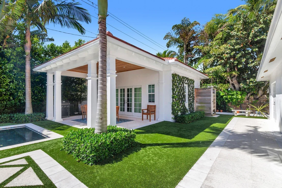 Photo of 220 Dyer Road