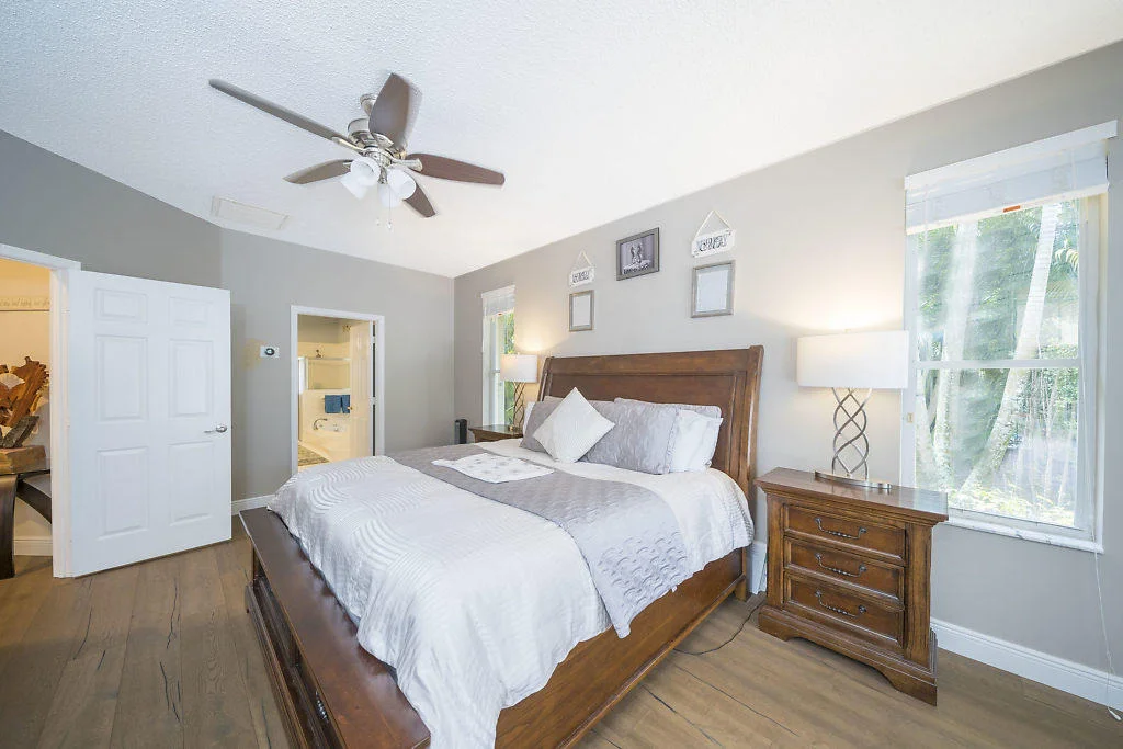 Photo of 136 N River Drive E