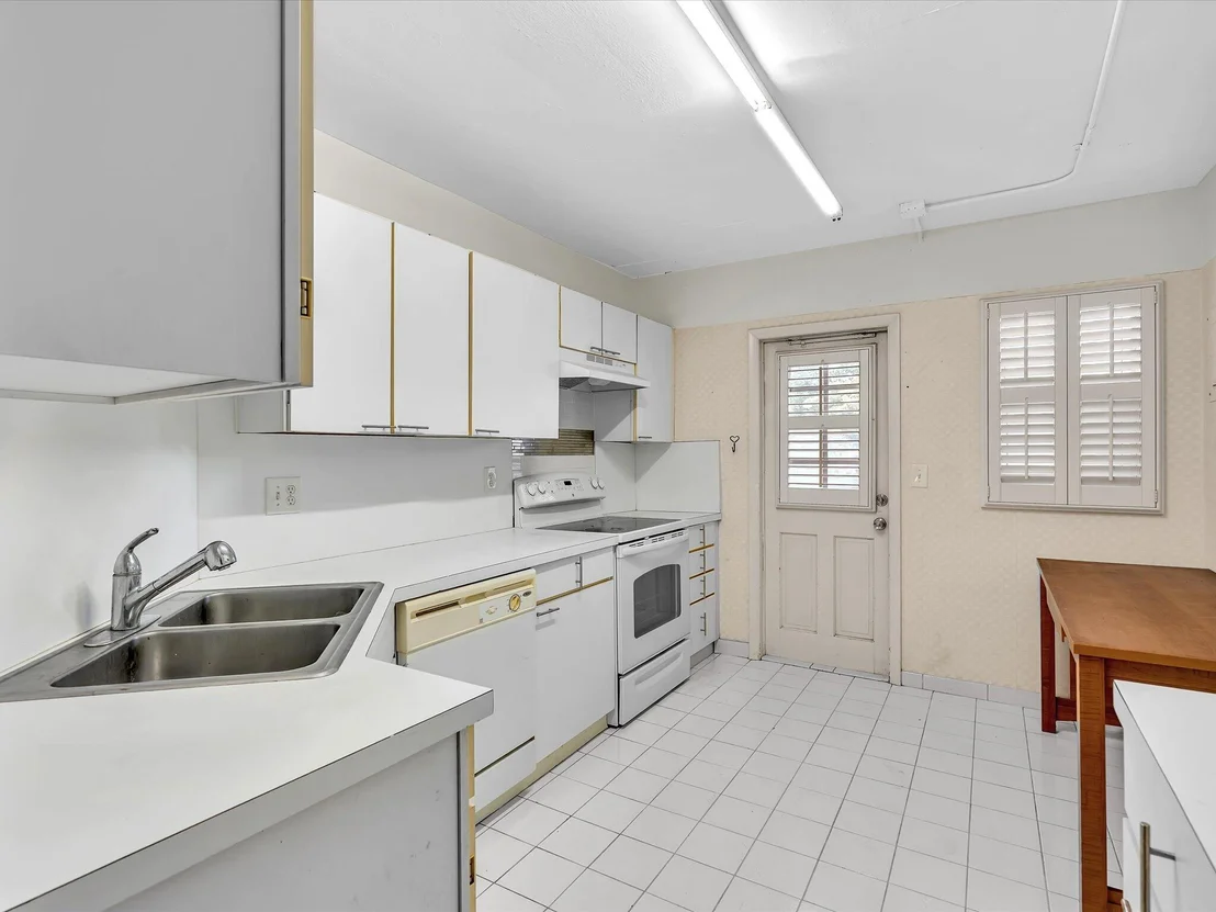 Photo of Unit 204 at 9101 W Sample Road