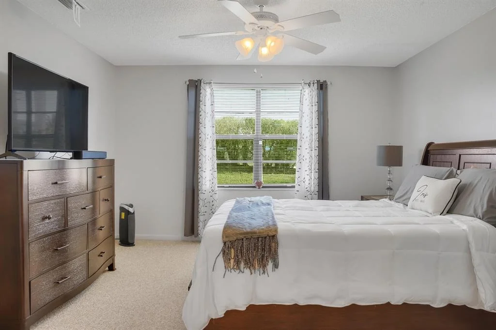 Photo of Unit C at 5021 Nesting Way