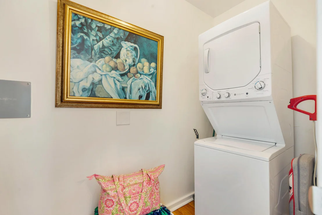 Photo of 816 Avon Road