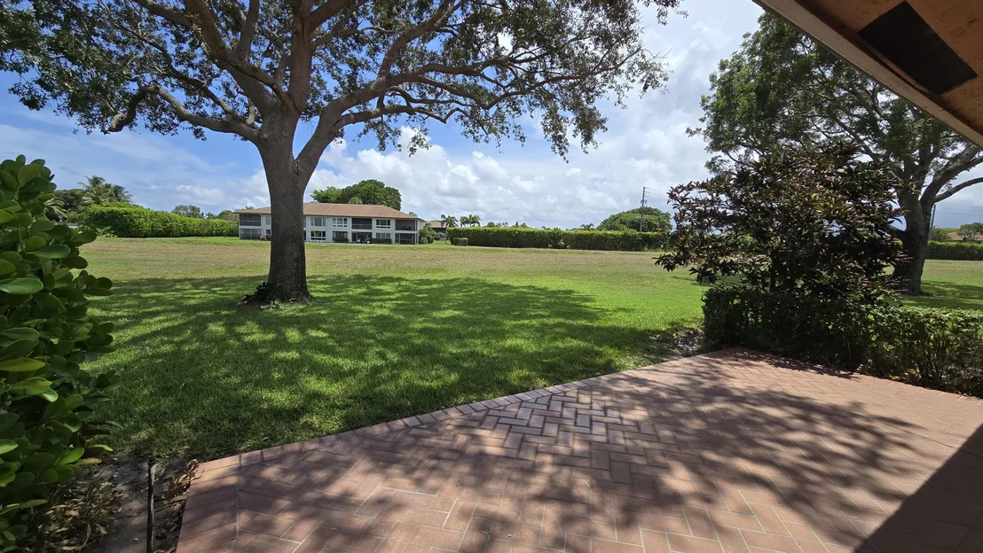 Photo of 5622 Royal Lake Circle