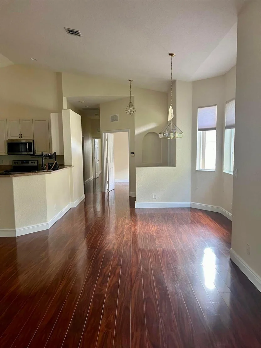 Photo of 2460 Sandy Cay
