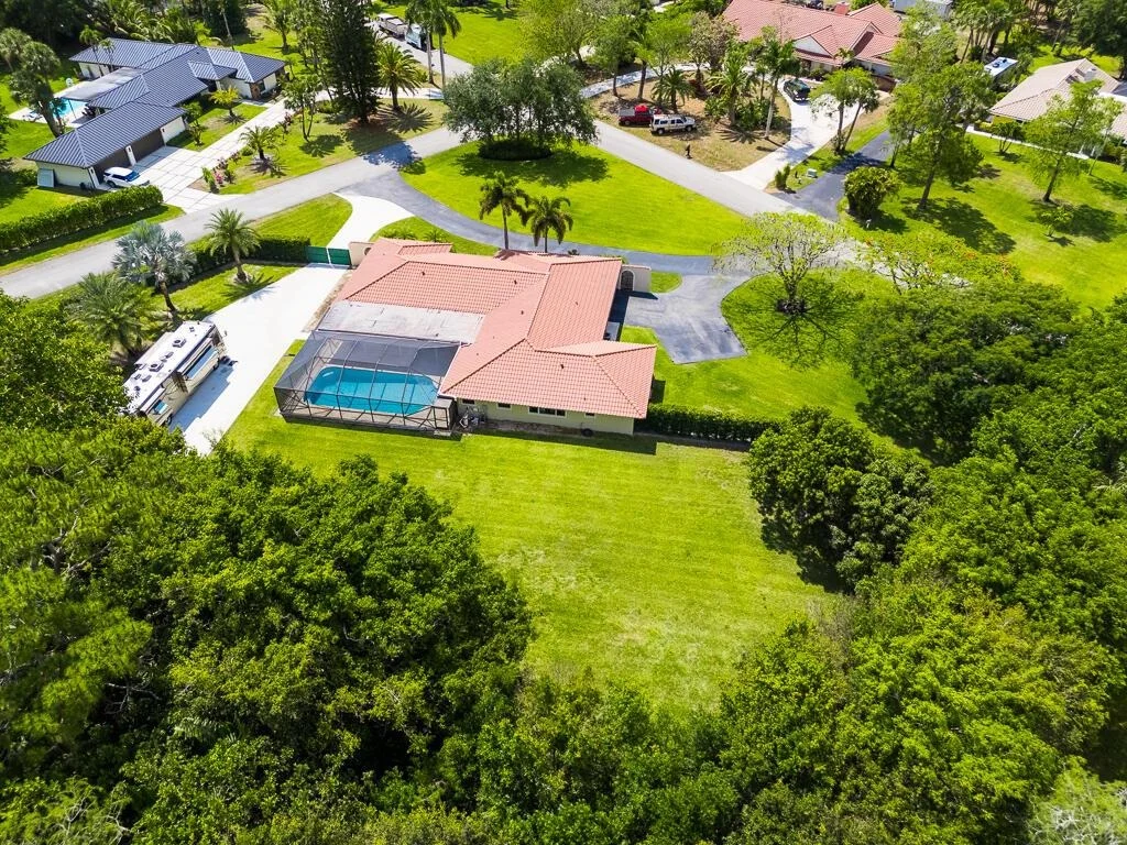 Photo of 12483 Pineacre Lane