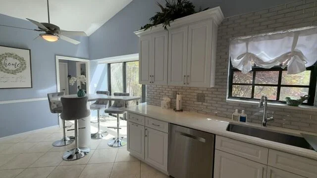 Photo of 425 Deer Creek Path E