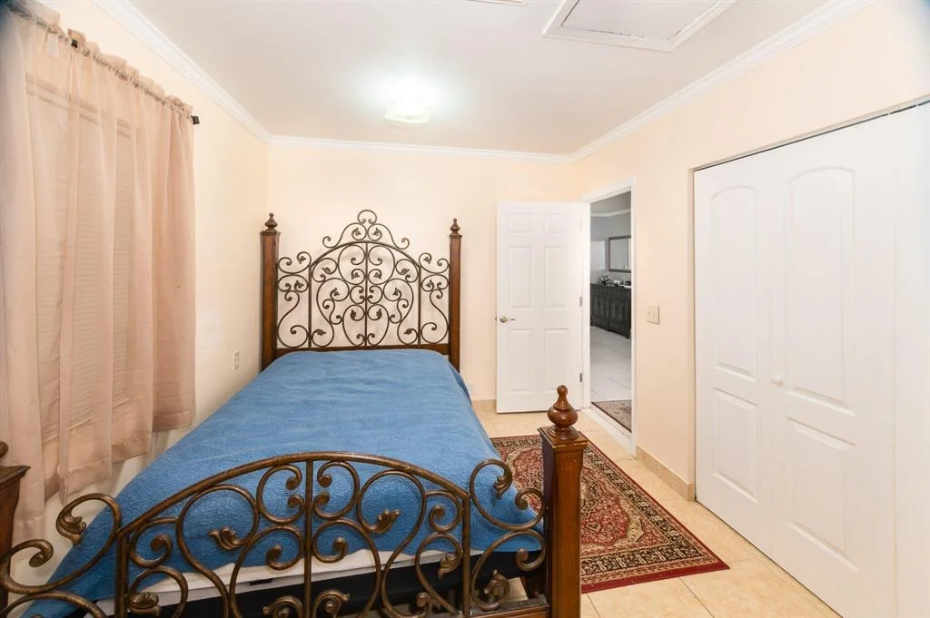 Photo of 1133 Mango Drive