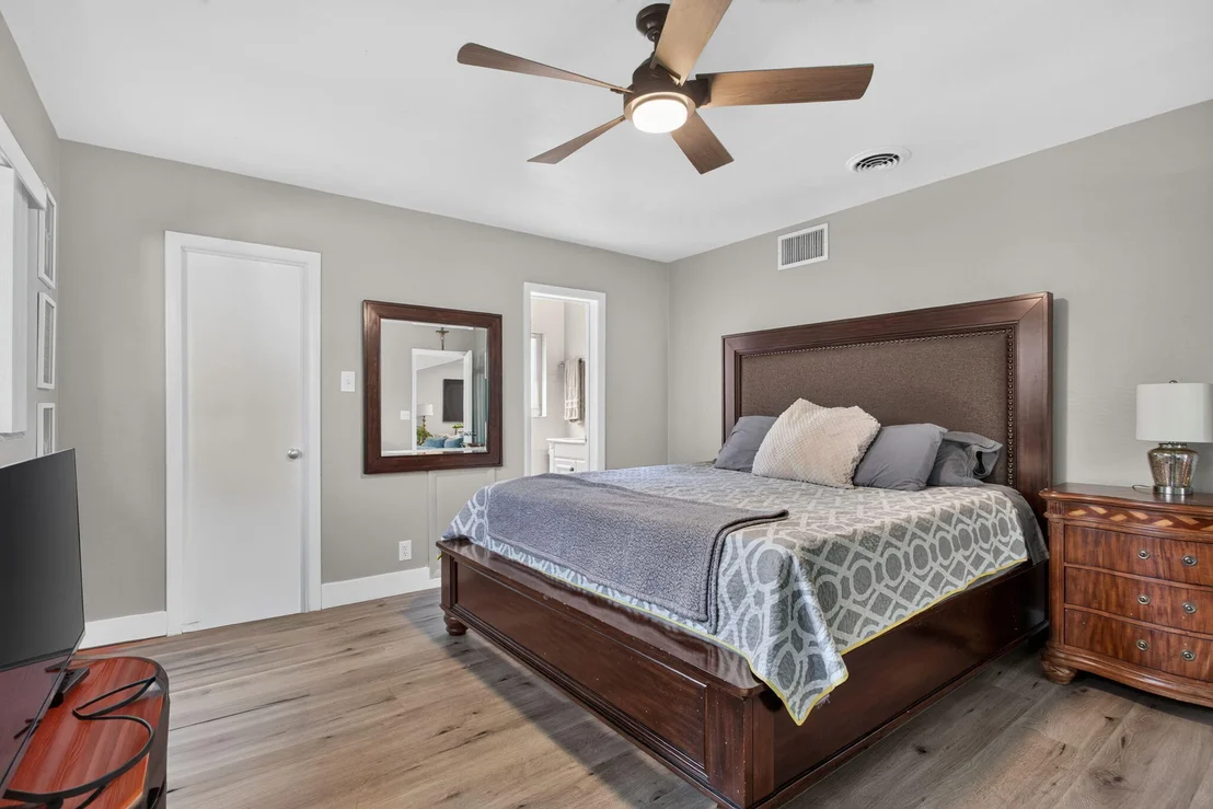 Photo of 2520 SE 5TH Street