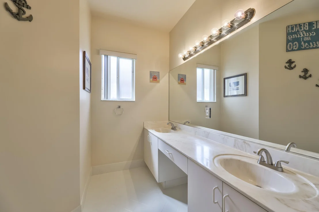 Photo of 4112 Oxbow Drive