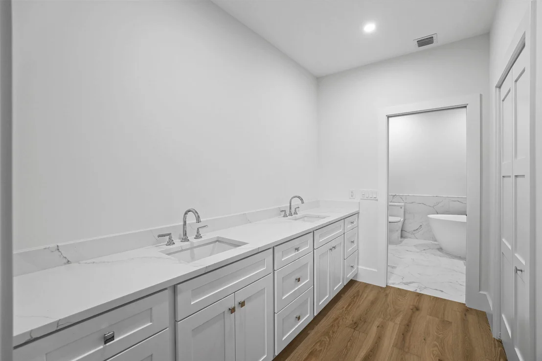 Photo of 195 Birkdale Lane