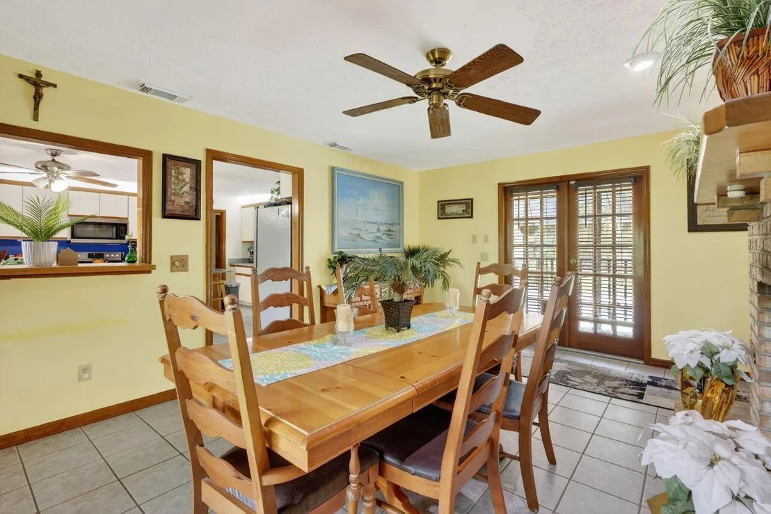 Photo of 600 Gopher Hill Road