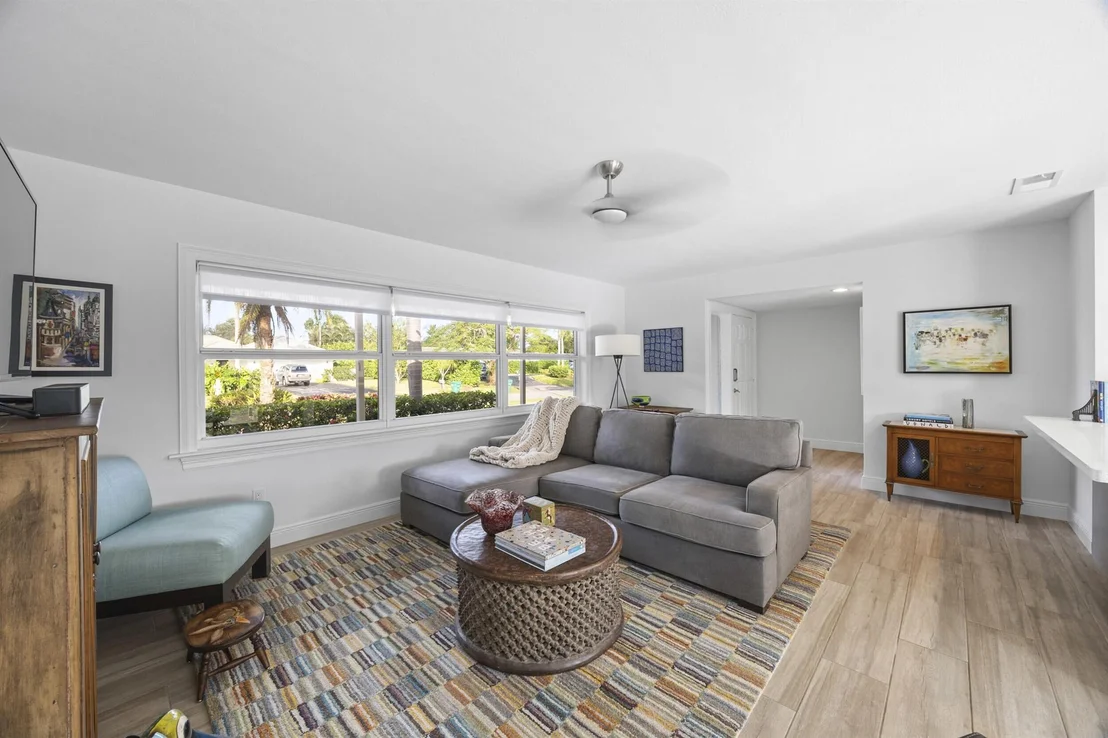 Photo of 40 Pinetree Place