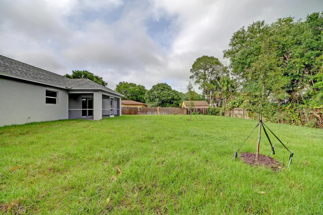 Photo of 5714 Sunset Boulevard