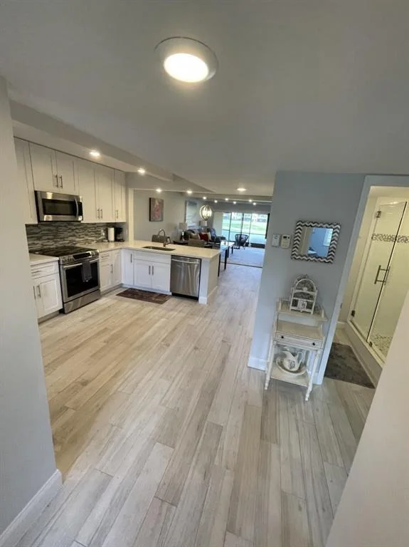 Photo of Unit F at 701 Pinecrest Circle